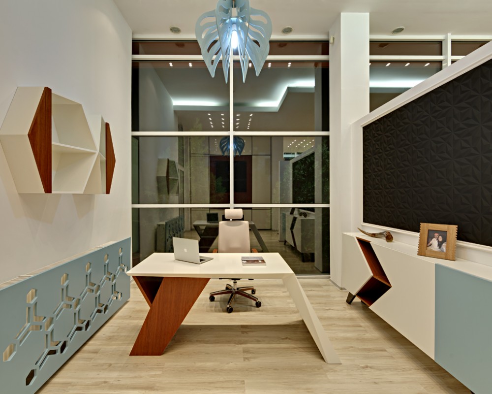 Showroom1